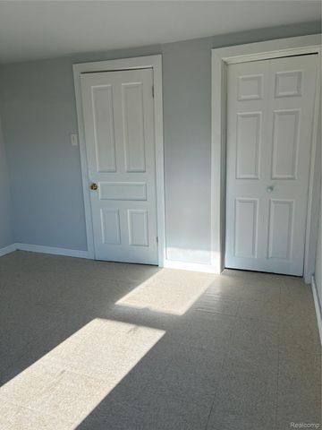 1214 Root Street, Flint, MI 48503