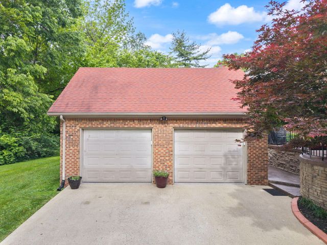 31 Maple Tree Place, Danville, KY 40422