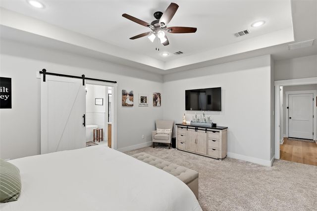 10547 Acacia Lane, Hearne, TX 77859
