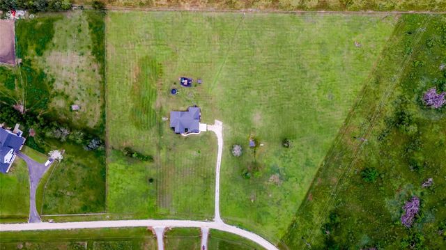 10547 Acacia Lane, Hearne, TX 77859