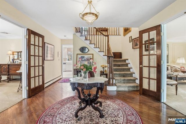 43 Maple Road, West Milford, NJ 07480