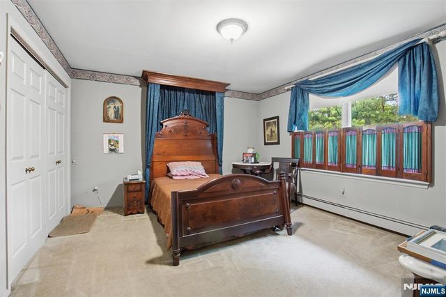 43 Maple Road, West Milford, NJ 07480