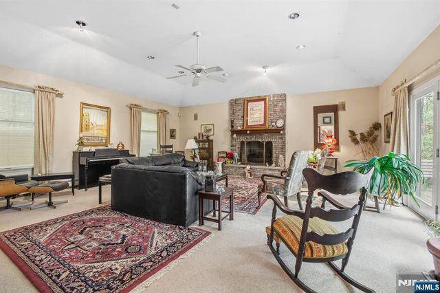 43 Maple Road, West Milford, NJ 07480