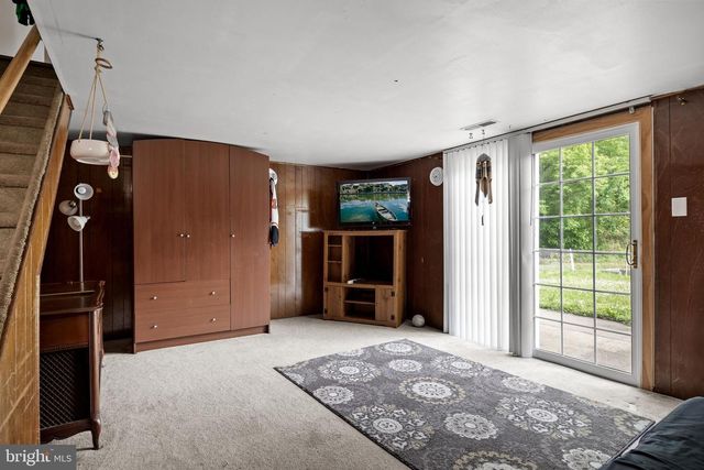 154 LAUREBA AVE, Stratford, NJ 08084