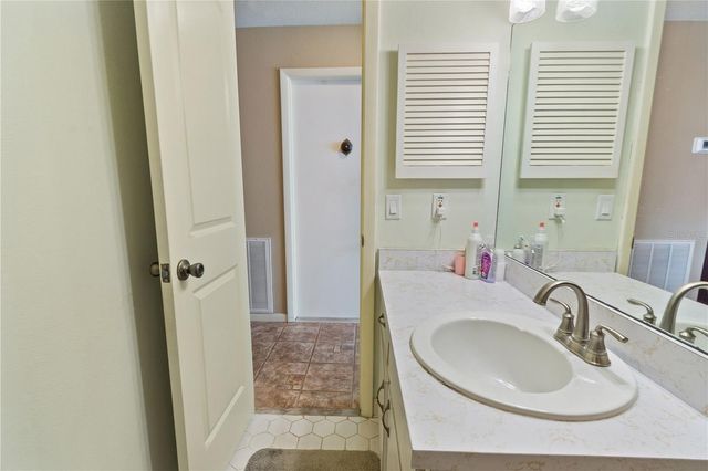 111 LAS FLORES, Winter Haven, FL 33884