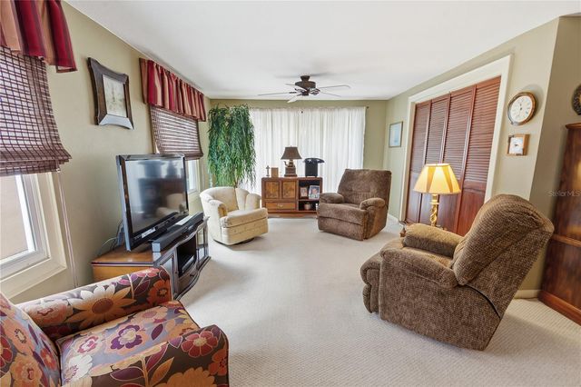 111 LAS FLORES, Winter Haven, FL 33884