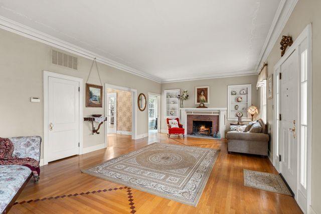 1320 E Main Street, Medford, OR 97504