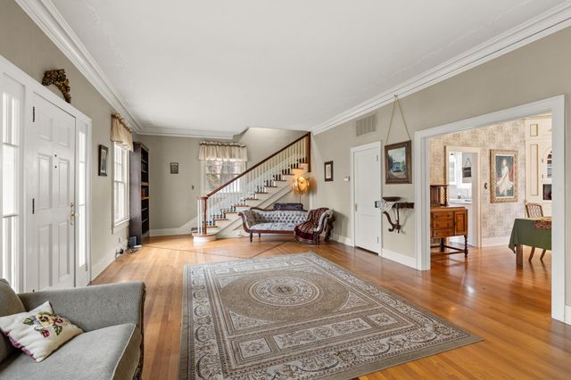 1320 E Main Street, Medford, OR 97504