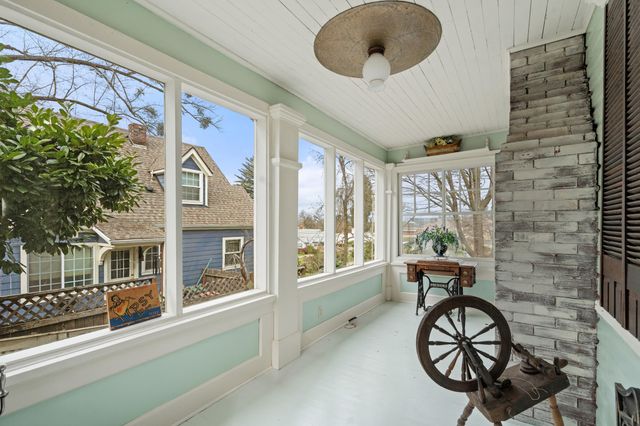 1320 E Main Street, Medford, OR 97504