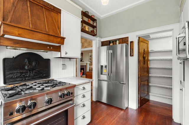 1320 E Main Street, Medford, OR 97504