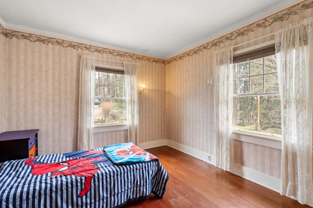 1320 E Main Street, Medford, OR 97504