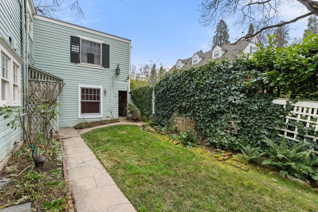 1320 E Main Street, Medford, OR 97504