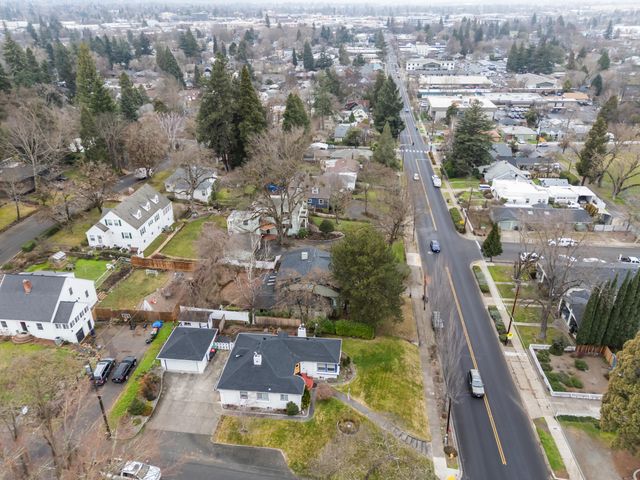 1320 E Main Street, Medford, OR 97504