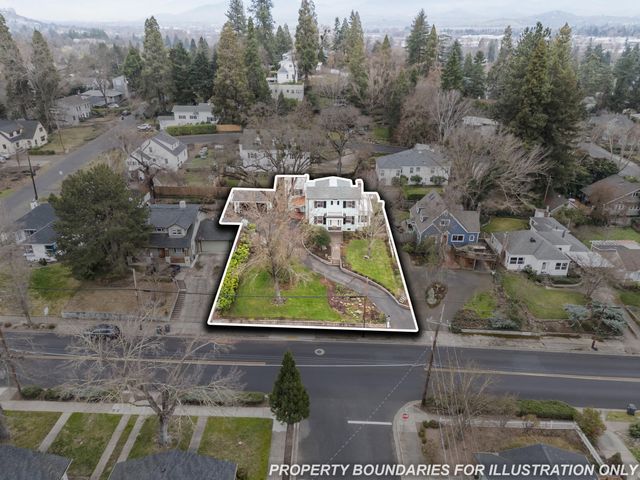 1320 E Main Street, Medford, OR 97504