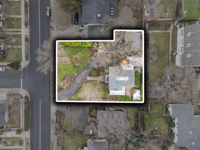 1320 E Main Street, Medford, OR 97504