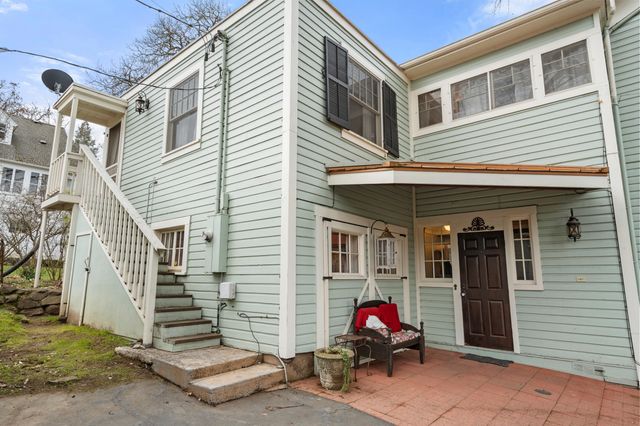 1320 E Main Street, Medford, OR 97504