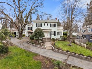 1320 E Main Street, Medford, OR 97504