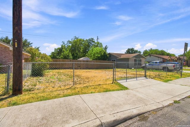 608 & 614 Whitman Ave, San Antonio, TX 78211