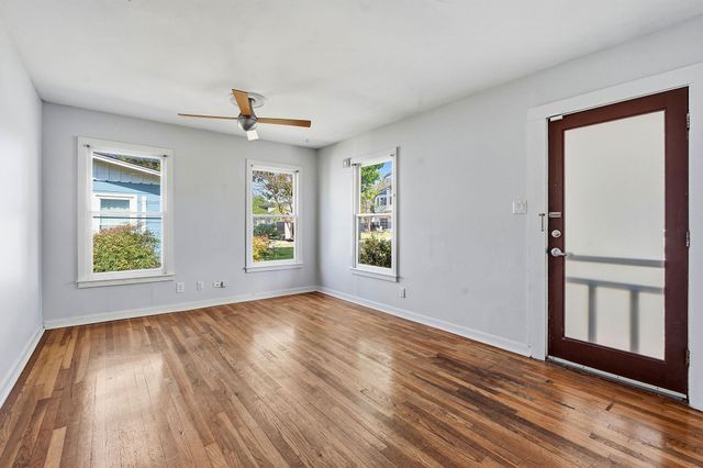 1513 W St Johns Ave, Austin, TX 78757