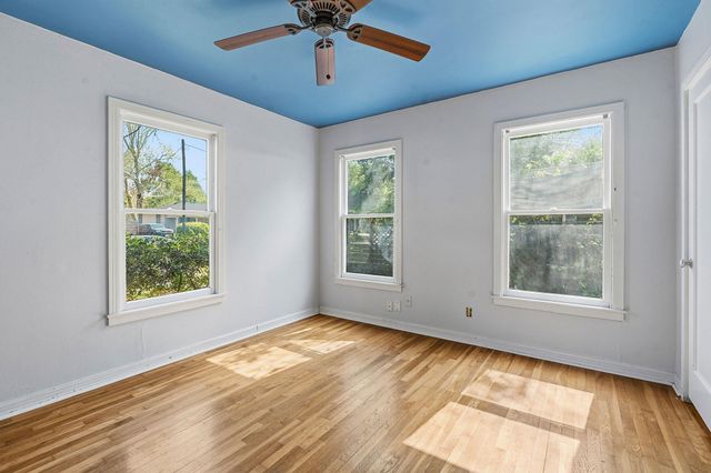 1513 W St Johns Ave, Austin, TX 78757