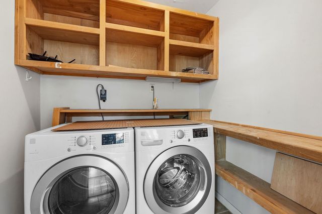 1513 W St Johns Ave, Austin, TX 78757