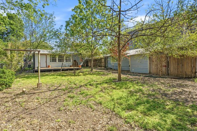 1513 W St Johns Ave, Austin, TX 78757