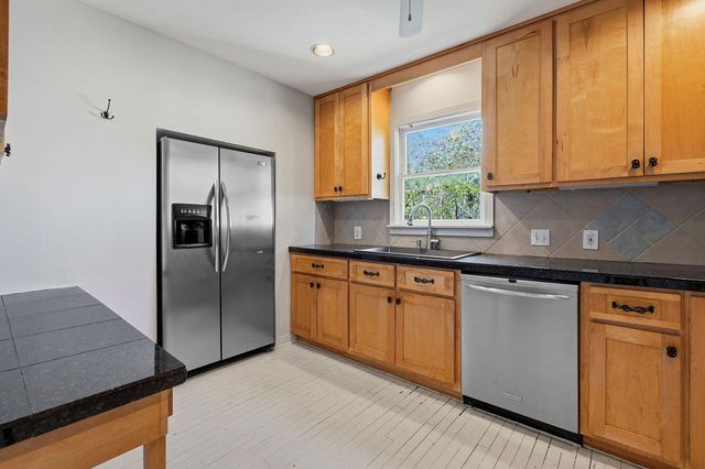 1513 W St Johns Ave, Austin, TX 78757