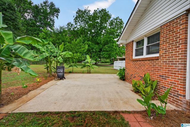 817 TAYLOR CIRCLE, Sylacauga, AL 35150