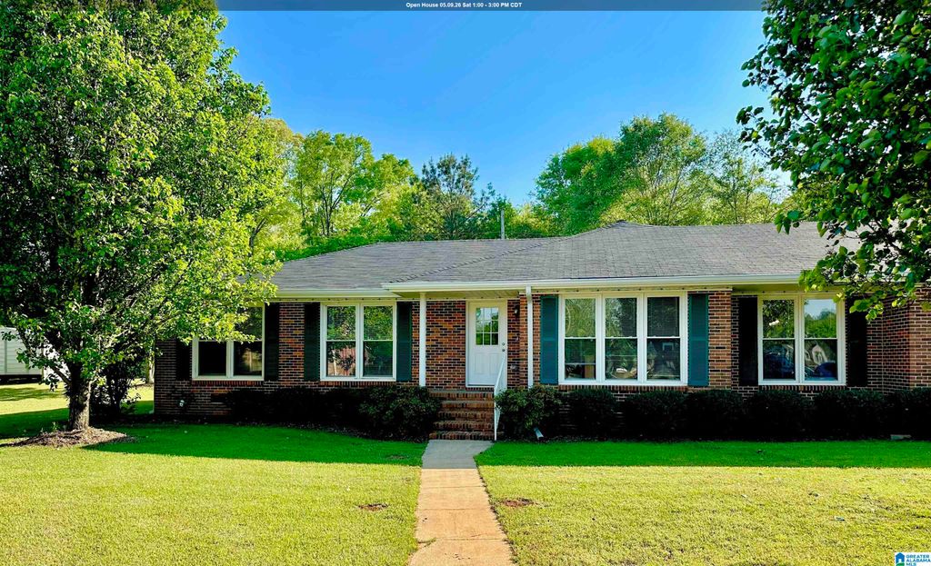 817 TAYLOR CIRCLE, Sylacauga, AL 35150