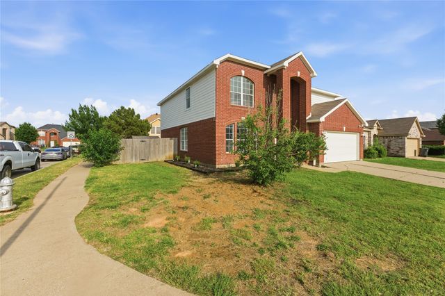 7301 Tin Cup Drive, Arlington, TX 76001