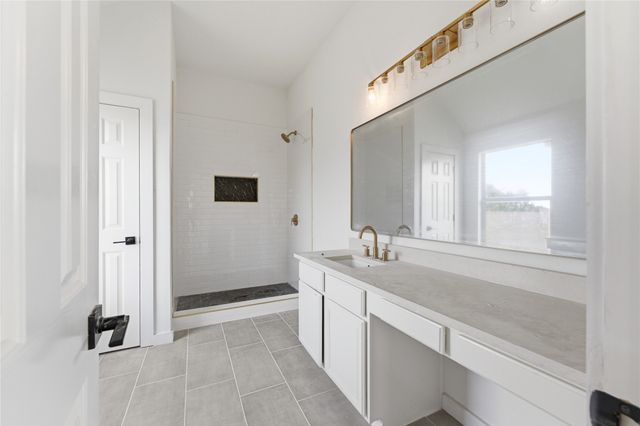 7301 Tin Cup Drive, Arlington, TX 76001