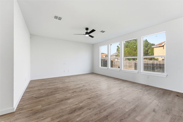 7301 Tin Cup Drive, Arlington, TX 76001