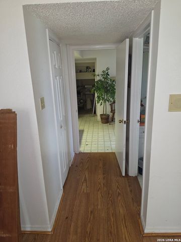 5602 CHARLIE CHAN DR, San Antonio, TX 78240