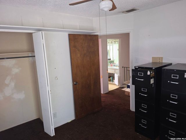 5602 CHARLIE CHAN DR, San Antonio, TX 78240