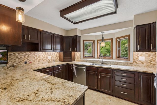 2512 8th Street, White Bear Lake, MN 55110
