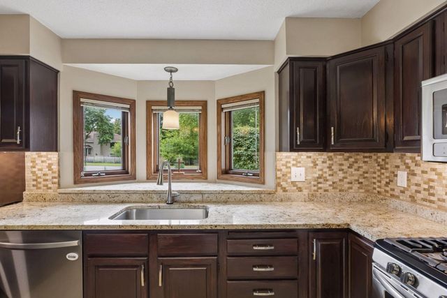 2512 8th Street, White Bear Lake, MN 55110