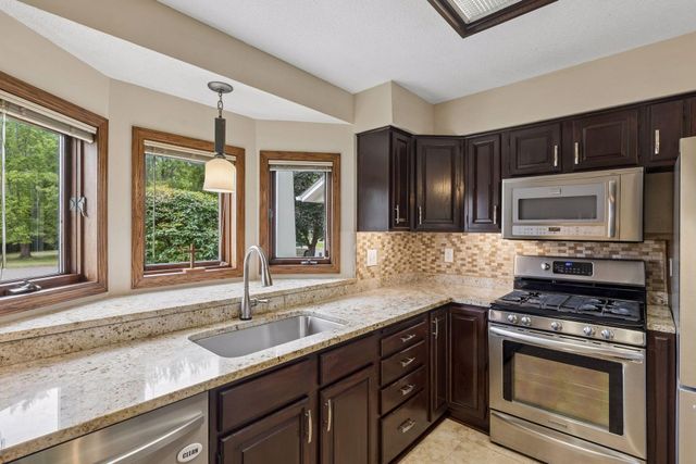 2512 8th Street, White Bear Lake, MN 55110