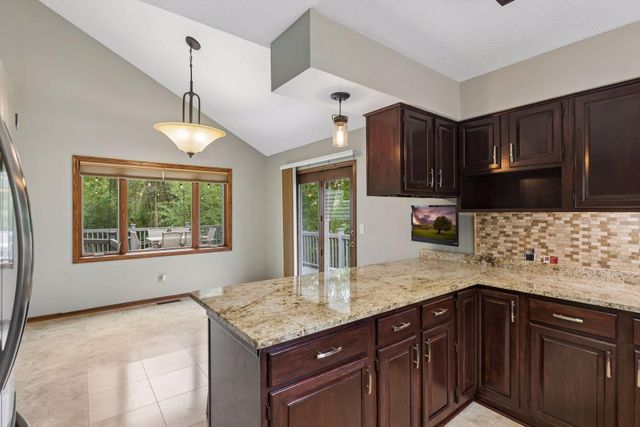 2512 8th Street, White Bear Lake, MN 55110