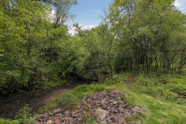 2512 8th Street, White Bear Lake, MN 55110
