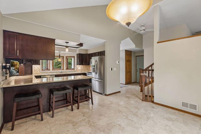2512 8th Street, White Bear Lake, MN 55110