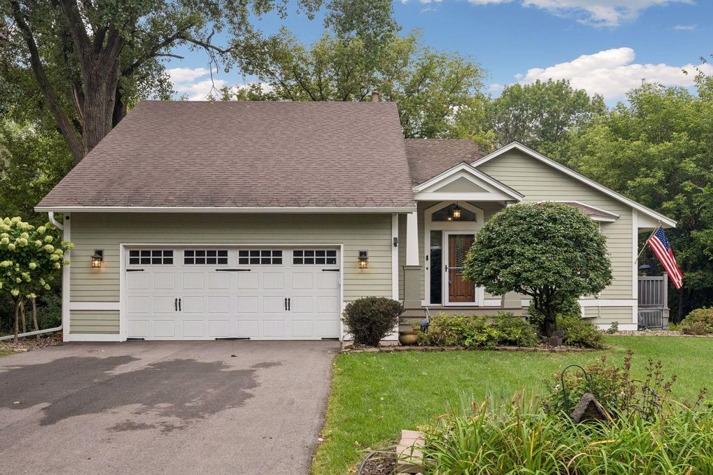 2512 8th Street, White Bear Lake, MN 55110 — exterior