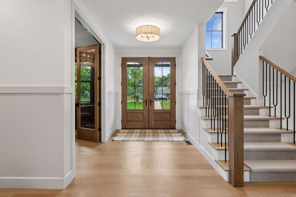 5700 Susan Avenue, Edina, MN 55439 — photo 2