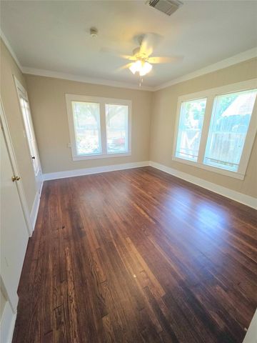1430 Munger Street, Houston, TX 77023