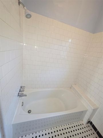 1430 Munger Street, Houston, TX 77023