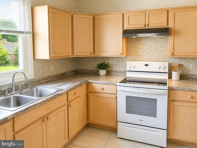 241 E WATER ST, Middletown, PA 17057