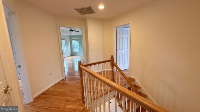 8236 2ND AVE, Vienna, VA 22182