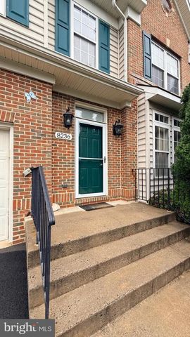 8236 2ND AVE, Vienna, VA 22182
