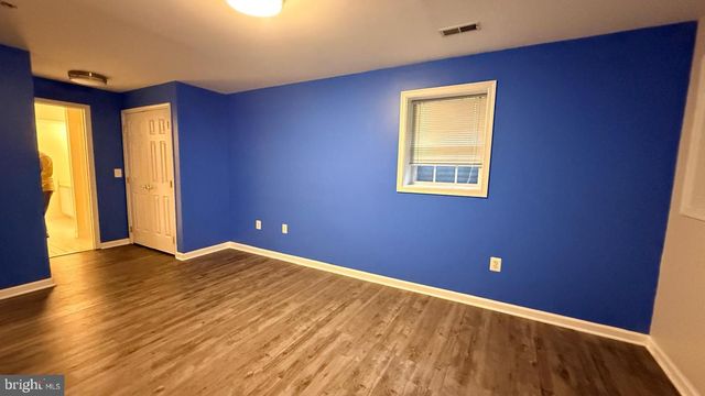 8236 2ND AVE, Vienna, VA 22182
