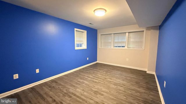 8236 2ND AVE, Vienna, VA 22182