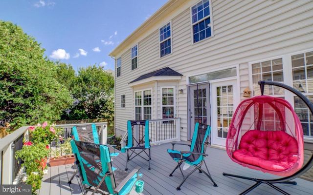 8236 2ND AVE, Vienna, VA 22182